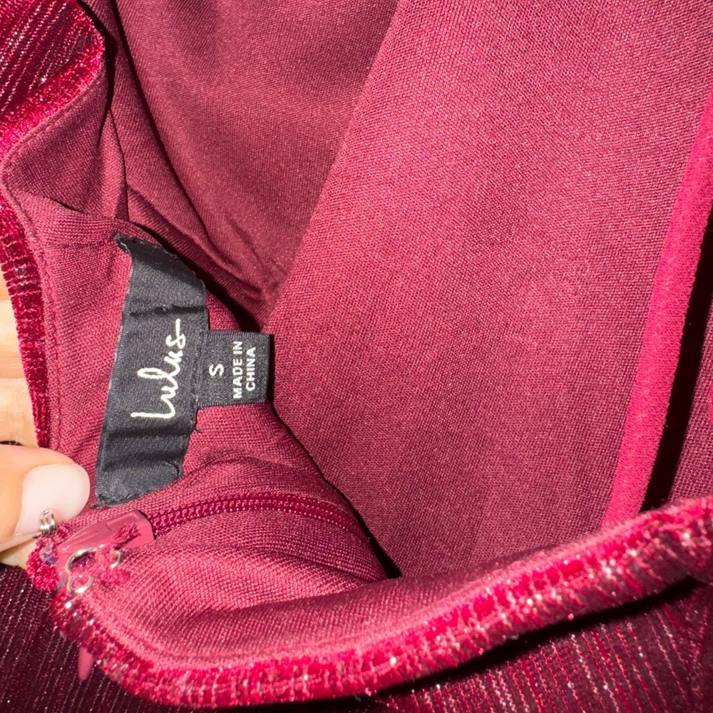 NWOT Lulus Enticing Entrance Sparkly Burgundy Velvet Halter Midi Dress - Picture 8 of 10